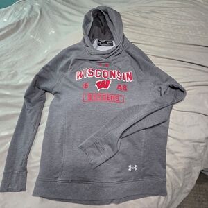 Under Armour Gray Wisconsin Badgers Hoodie. Women's Size Large. Loose Fit